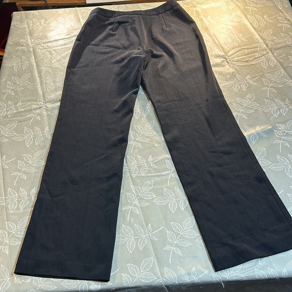 Ladies Studio Move Dress Pants. - Picture 4 of 7
